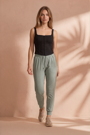 Aero women' performance woven Jogger